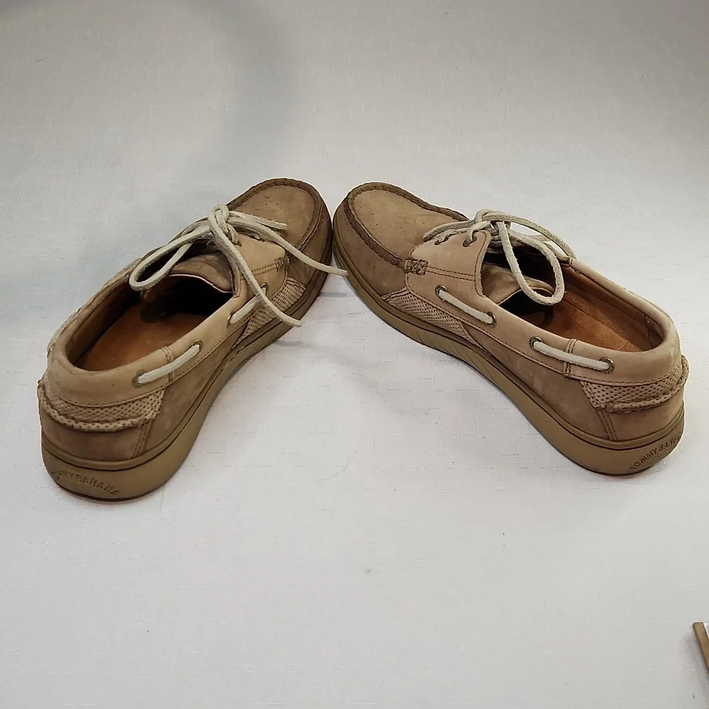 Tommy Bahama Sportside Boat Loafer shoes. Size 9.5